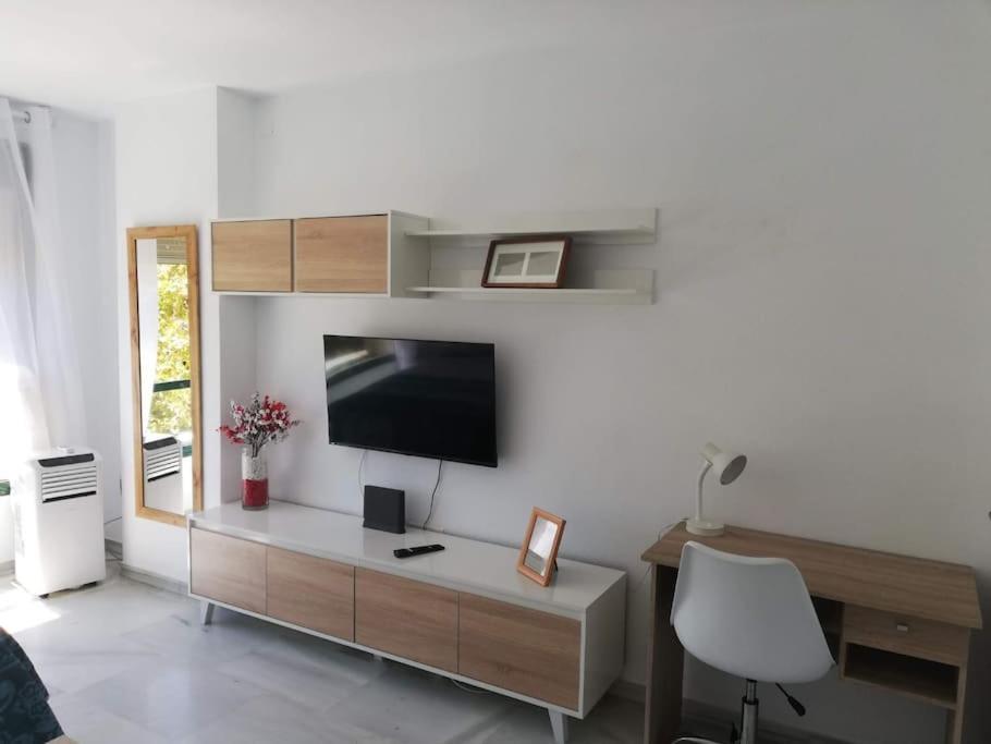 Estudio Cosmopolita Marbella Esterno foto